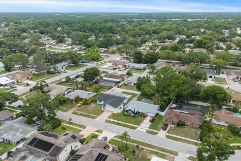 Casa en venta en Tampa, Florida, 3 dormitorios, 190.17 m2 № 1747660 - foto 8