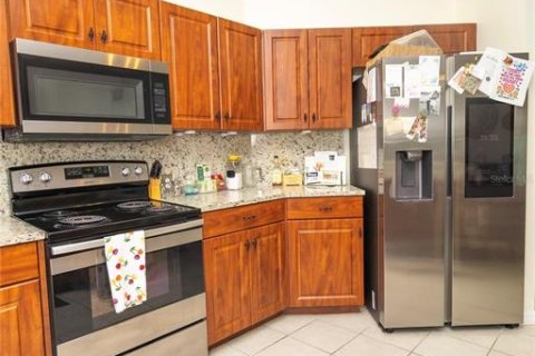 Condo in Gainesville, Florida, 2 bedrooms  № 2099223 - photo 8