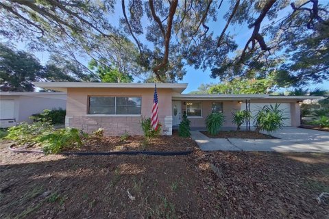 Casa en Saint Petersburg, Florida 3 dormitorios, 118.17 m2 № 2330964