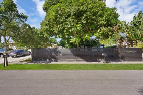 Villa ou maison à vendre à Fort Lauderdale, Floride: 3 chambres, 101.08 m2 № 1948743 - photo 18