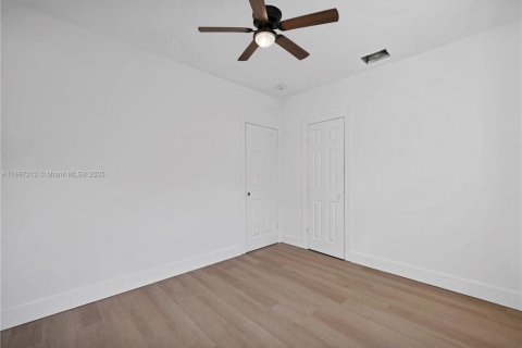 Villa ou maison à vendre à Fort Lauderdale, Floride: 3 chambres, 101.08 m2 № 1948743 - photo 13