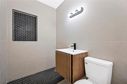 Villa ou maison à vendre à Fort Lauderdale, Floride: 3 chambres, 101.08 m2 № 1948743 - photo 14