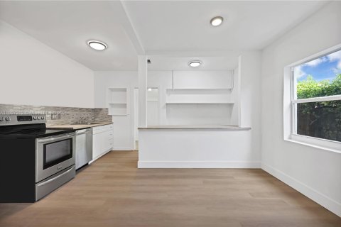 Villa ou maison à vendre à Fort Lauderdale, Floride: 3 chambres, 101.08 m2 № 1948743 - photo 6