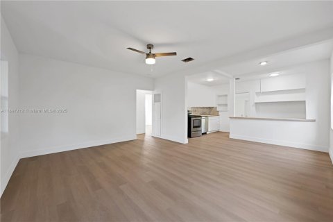 Villa ou maison à vendre à Fort Lauderdale, Floride: 3 chambres, 101.08 m2 № 1948743 - photo 5