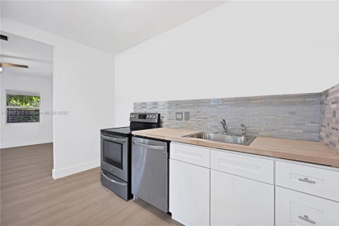 Villa ou maison à vendre à Fort Lauderdale, Floride: 3 chambres, 101.08 m2 № 1948743 - photo 8