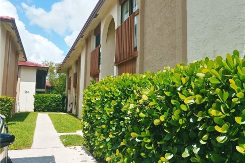Copropriété à vendre à Coral Springs, Floride: 2 chambres, 74.32 m2 № 2084530 - photo 18