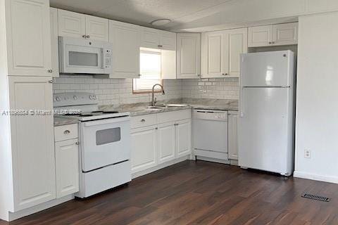 Снять в аренду квартиру в Хомстед, Флорида 3 спальни, 78.97м2, № 1948357 - фото 6