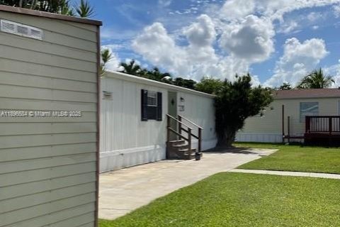 Снять в аренду квартиру в Хомстед, Флорида 3 спальни, 78.97м2, № 1948357 - фото 2