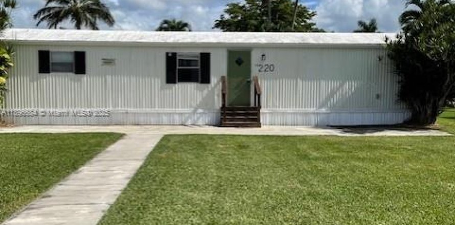 Квартира в Хомстед, Флорида 3 спальни, 78.97м2 № 1948357