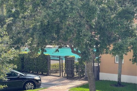 Adosado en alquiler en Pembroke Pines, Florida, 3 dormitorios, 168.8 m2 № 1978561 - foto 16