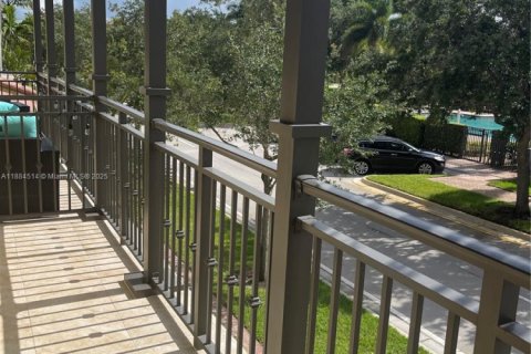 Adosado en alquiler en Pembroke Pines, Florida, 3 dormitorios, 168.8 m2 № 1978561 - foto 14