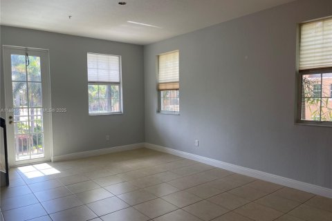 Adosado en alquiler en Pembroke Pines, Florida, 3 dormitorios, 168.8 m2 № 1978561 - foto 9