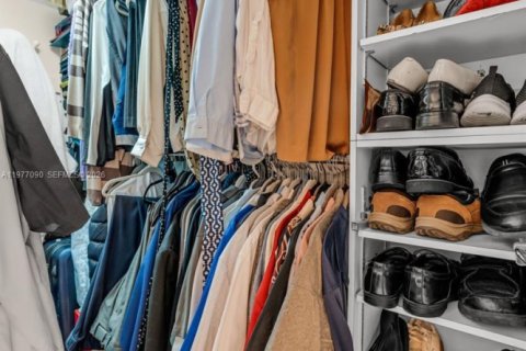 Copropriété à vendre à Miami, Floride: 2 chambres, 84.63 m2 № 2042186 - photo 17