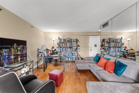 Copropriété à vendre à Miami, Floride: 2 chambres, 84.63 m2 № 2042186 - photo 7