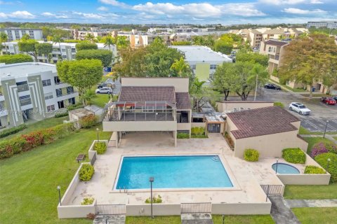 Copropriété à vendre à Miami, Floride: 2 chambres, 84.63 m2 № 2042186 - photo 3