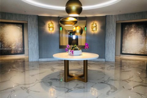 Copropriété à vendre à Bal Harbour, Floride: 1 chambre, 83.24 m2 № 2025339 - photo 7