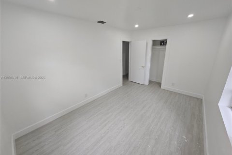 Villa ou maison à vendre à Pompano Beach, Floride: 4 chambres, 96.25 m2 № 2385061 - photo 9