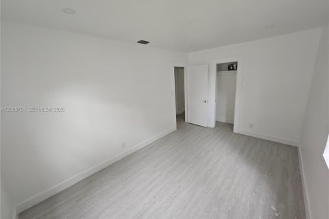 Villa ou maison à vendre à Pompano Beach, Floride: 4 chambres, 96.25 m2 № 2385061 - photo 10
