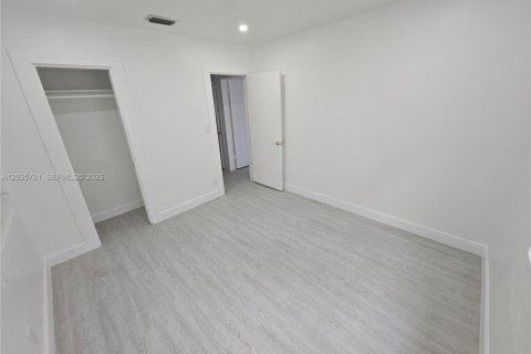 Villa ou maison à vendre à Pompano Beach, Floride: 4 chambres, 96.25 m2 № 2385061 - photo 8