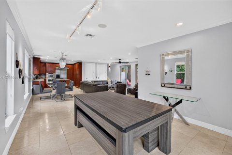 Adosado en venta en Fort Lauderdale, Florida, 3 dormitorios, 275.08 m2 № 2290323 - foto 4