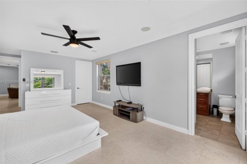 Adosado en venta en Fort Lauderdale, Florida, 3 dormitorios, 275.08 m2 № 2290323 - foto 27