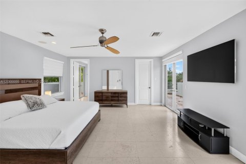 Adosado en venta en Fort Lauderdale, Florida, 3 dormitorios, 275.08 m2 № 2290323 - foto 24