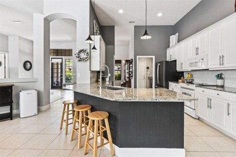 House in Port Orange, Florida 5 bedrooms, 267.65 sq.m. № 1828083 - photo 5