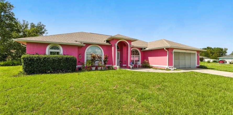 Casa en Ocala, Florida 3 dormitorios, 173.82 m2 № 1918302