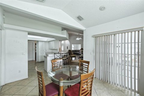 Casa en venta en Ocala, Florida, 3 dormitorios, 173.82 m2 № 1918302 - foto 20