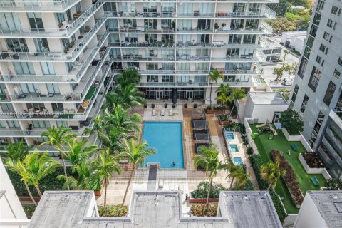 Condo in Miami, Florida, 2 bedrooms № 2074898 - photo 30