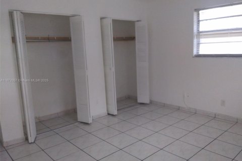 Appartement à louer à Hollywood, Floride: 1 chambre, 547.57 m2 № 1920054 - photo 4