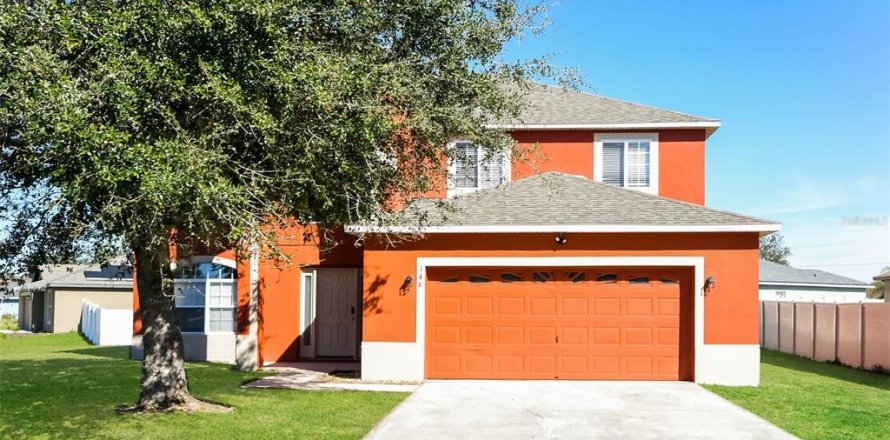 House in Kissimmee, Florida 4 bedrooms, 259.1 sq.m. № 1792173