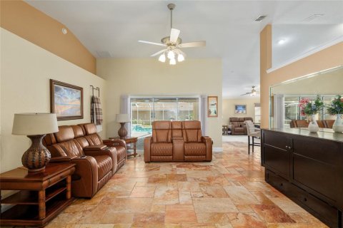 House in Ocala, Florida 4 bedrooms, 722.87 sq.m. № 1746771 - photo 11