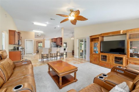 House in Ocala, Florida 4 bedrooms, 722.87 sq.m. № 1746771 - photo 17