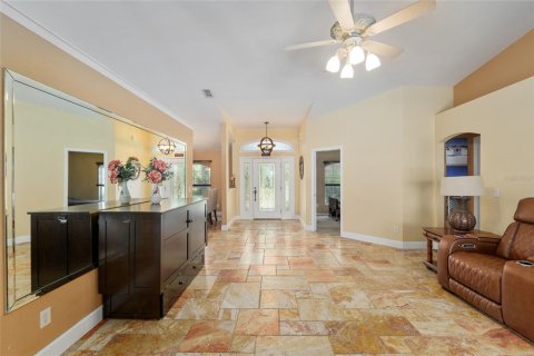 House in Ocala, Florida 4 bedrooms, 722.87 sq.m. № 1746771 - photo 13