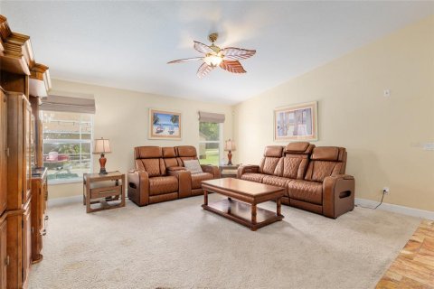 House in Ocala, Florida 4 bedrooms, 722.87 sq.m. № 1746771 - photo 15