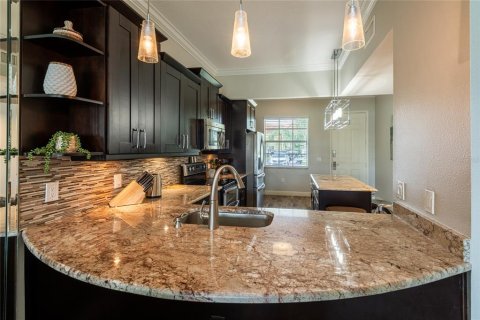 Copropriété à vendre à Land O' Lakes, Floride: 2 chambres, 104.79 m2 № 2413639 - photo 3