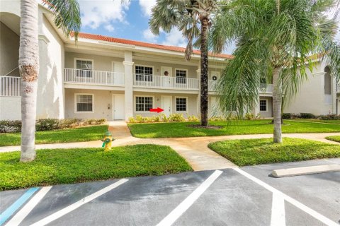 Condo à Land O' Lakes, Floride, 2 chambres  № 2413639