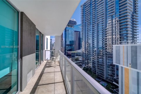 Condo in Miami, Florida, 1 bedroom  № 1994760 - photo 20