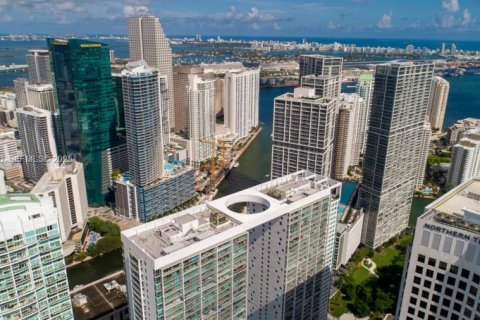 Condo in Miami, Florida, 1 bedroom  № 1994760 - photo 28