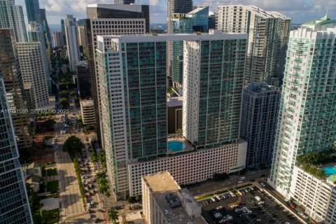 Condo in Miami, Florida, 1 bedroom  № 1994760 - photo 29