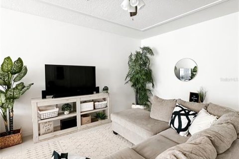 Touwnhouse à louer à Apopka, Floride: 3 chambres, 133.59 m2 № 2119180 - photo 15