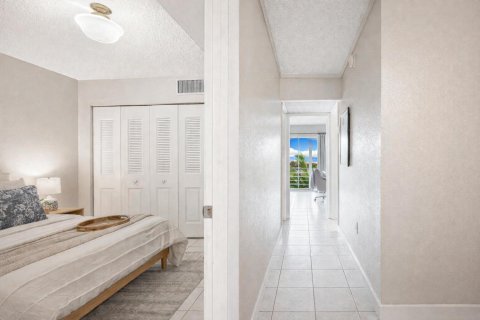 Condominio en venta en Miami Gardens, Florida, 1 dormitorio, 77.67 m2 № 2252560 - foto 13