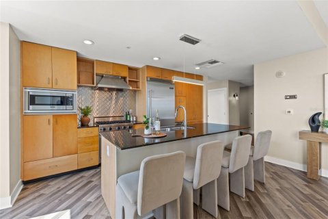 Copropriété à vendre à Tampa, Floride: 2 chambres, 126.9 m2 № 2199111 - photo 14