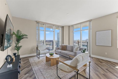 Copropriété à vendre à Tampa, Floride: 2 chambres, 126.9 m2 № 2199111 - photo 2