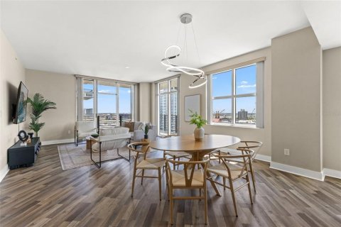 Copropriété à vendre à Tampa, Floride: 2 chambres, 126.9 m2 № 2199111 - photo 9
