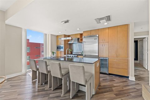 Copropriété à vendre à Tampa, Floride: 2 chambres, 126.9 m2 № 2199111 - photo 13