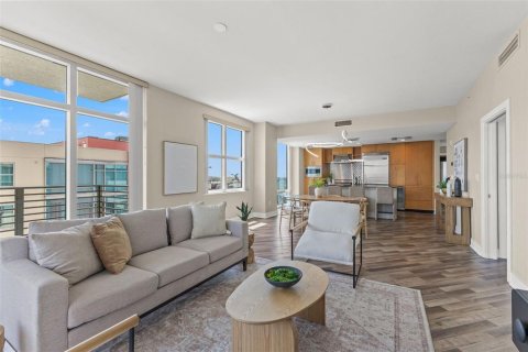 Copropriété à vendre à Tampa, Floride: 2 chambres, 126.9 m2 № 2199111 - photo 4