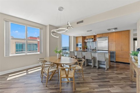 Copropriété à vendre à Tampa, Floride: 2 chambres, 126.9 m2 № 2199111 - photo 8
