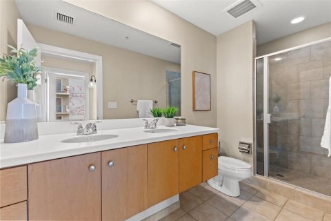 Copropriété à vendre à Tampa, Floride: 2 chambres, 126.9 m2 № 2199111 - photo 25